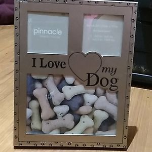 NWT "Pinnacle" 6" x 7"  3 section picture frame